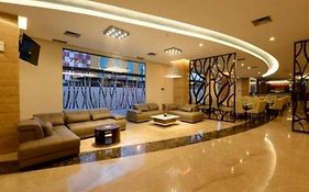 Hotel Urban Falatehan Blok M